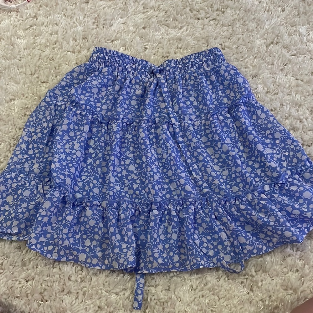 blue flower pattern skirt